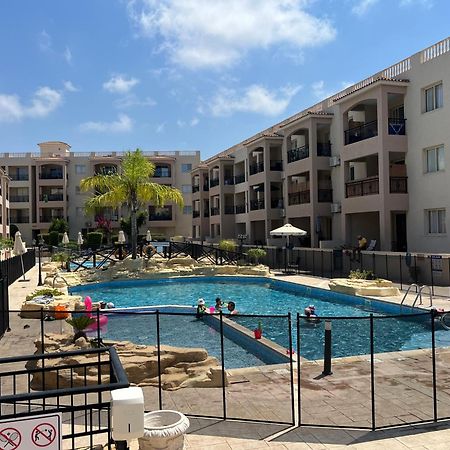 Paphos Royal Seacrest Residence מראה חיצוני תמונה