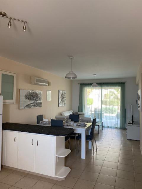 Paphos Royal Seacrest Residence מראה חיצוני תמונה