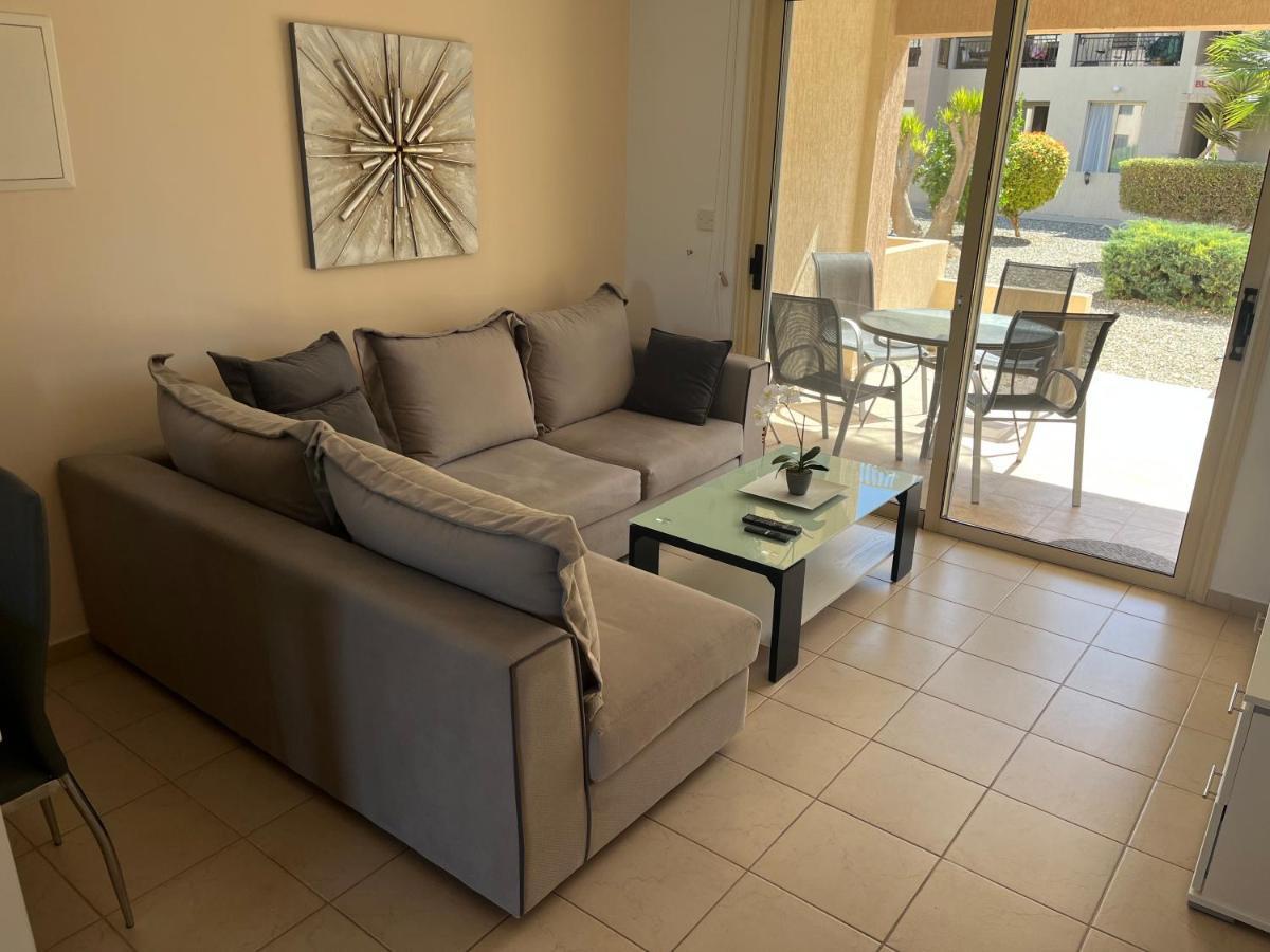 Paphos Royal Seacrest Residence מראה חיצוני תמונה