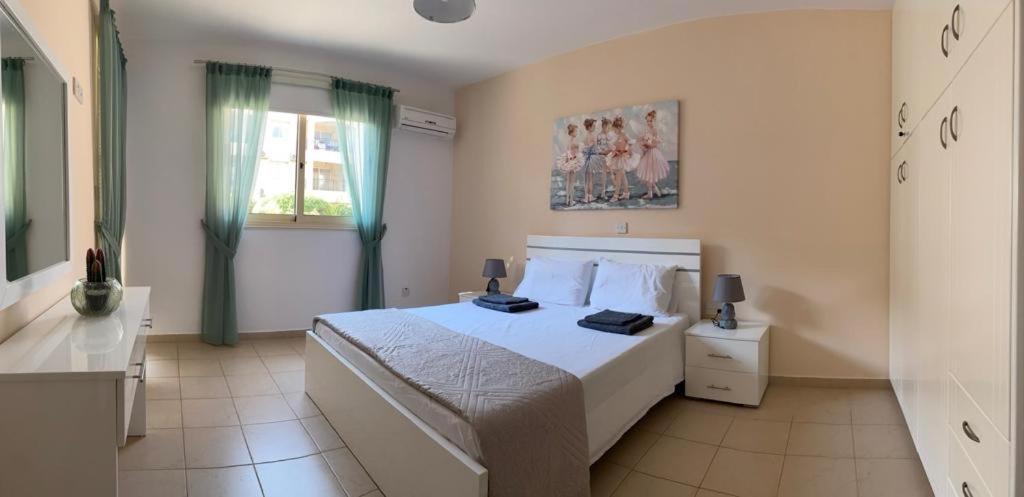 Paphos Royal Seacrest Residence מראה חיצוני תמונה