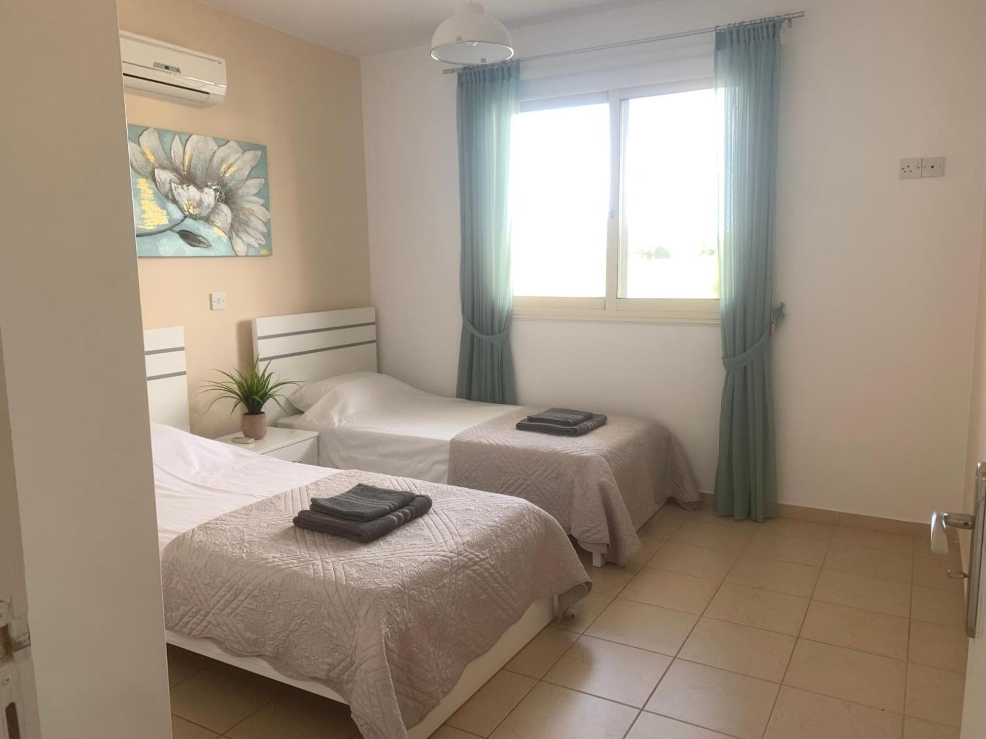 Paphos Royal Seacrest Residence מראה חיצוני תמונה
