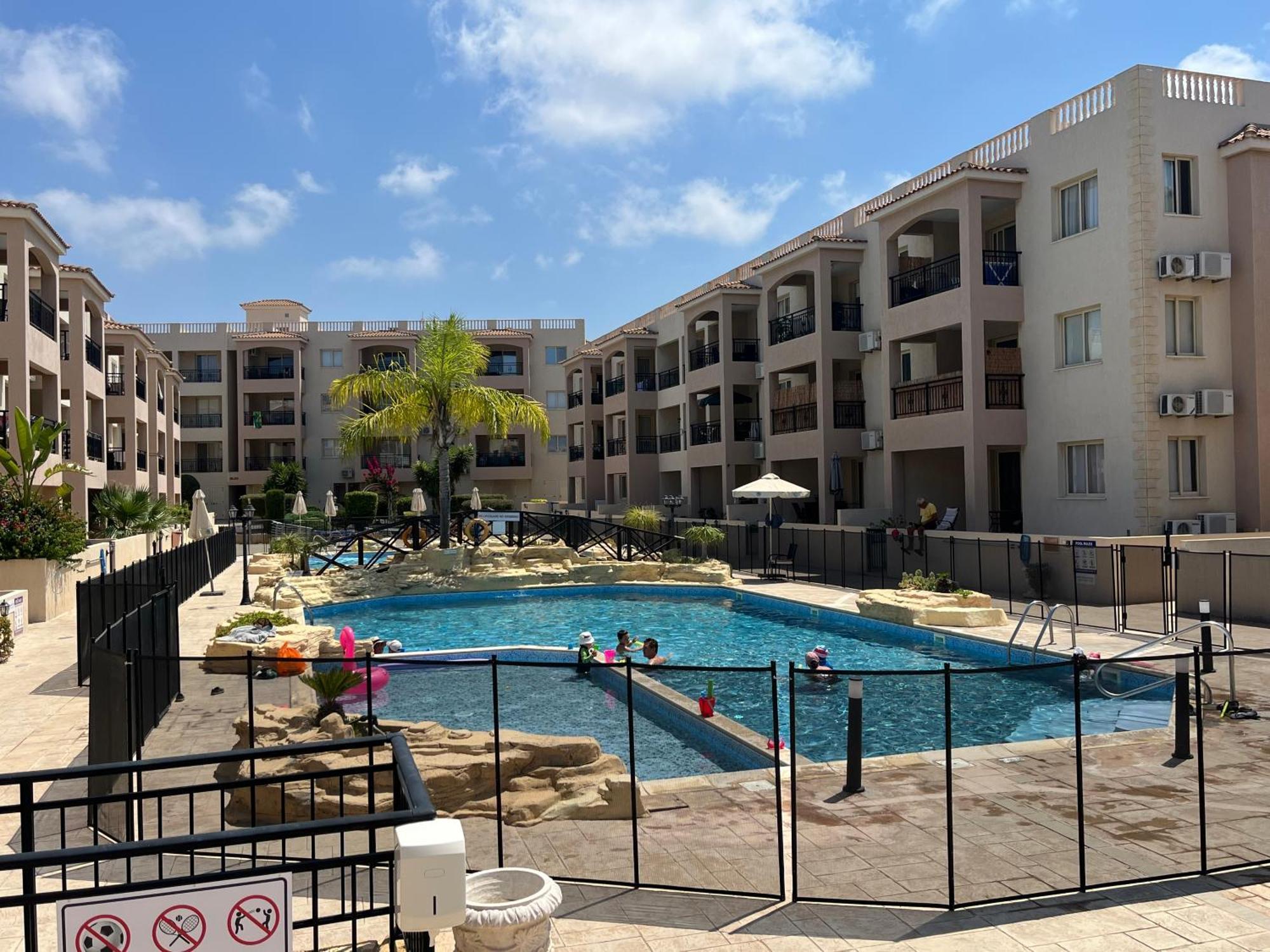 Paphos Royal Seacrest Residence מראה חיצוני תמונה